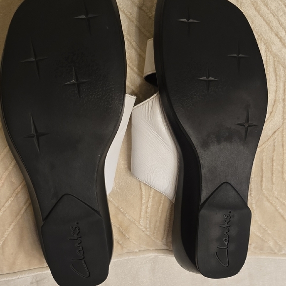 Clarks Black and White Mules - Picture 8 of 12